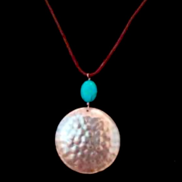 Silpada Vintage Hammered Sterling Silver Dic Turquoise Stone & Leather Necklace - Picture 4 of 7